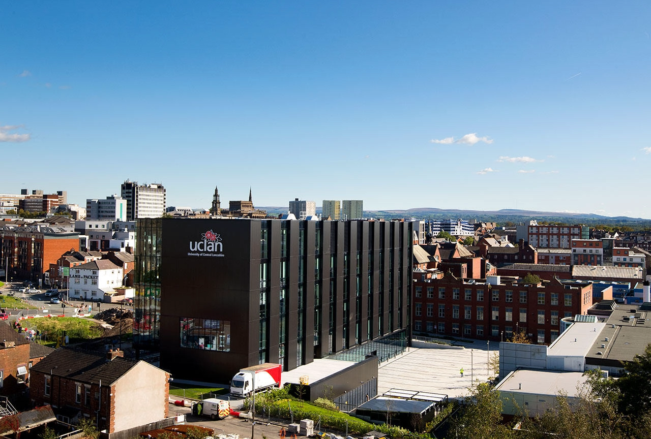 中央兰开夏大学